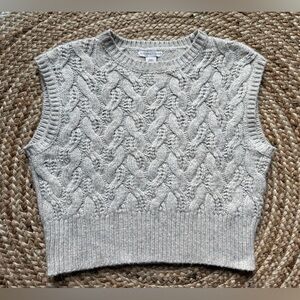Sincerely Jules Cable Knit Sweater Vest XS Preppy Cozy Academia